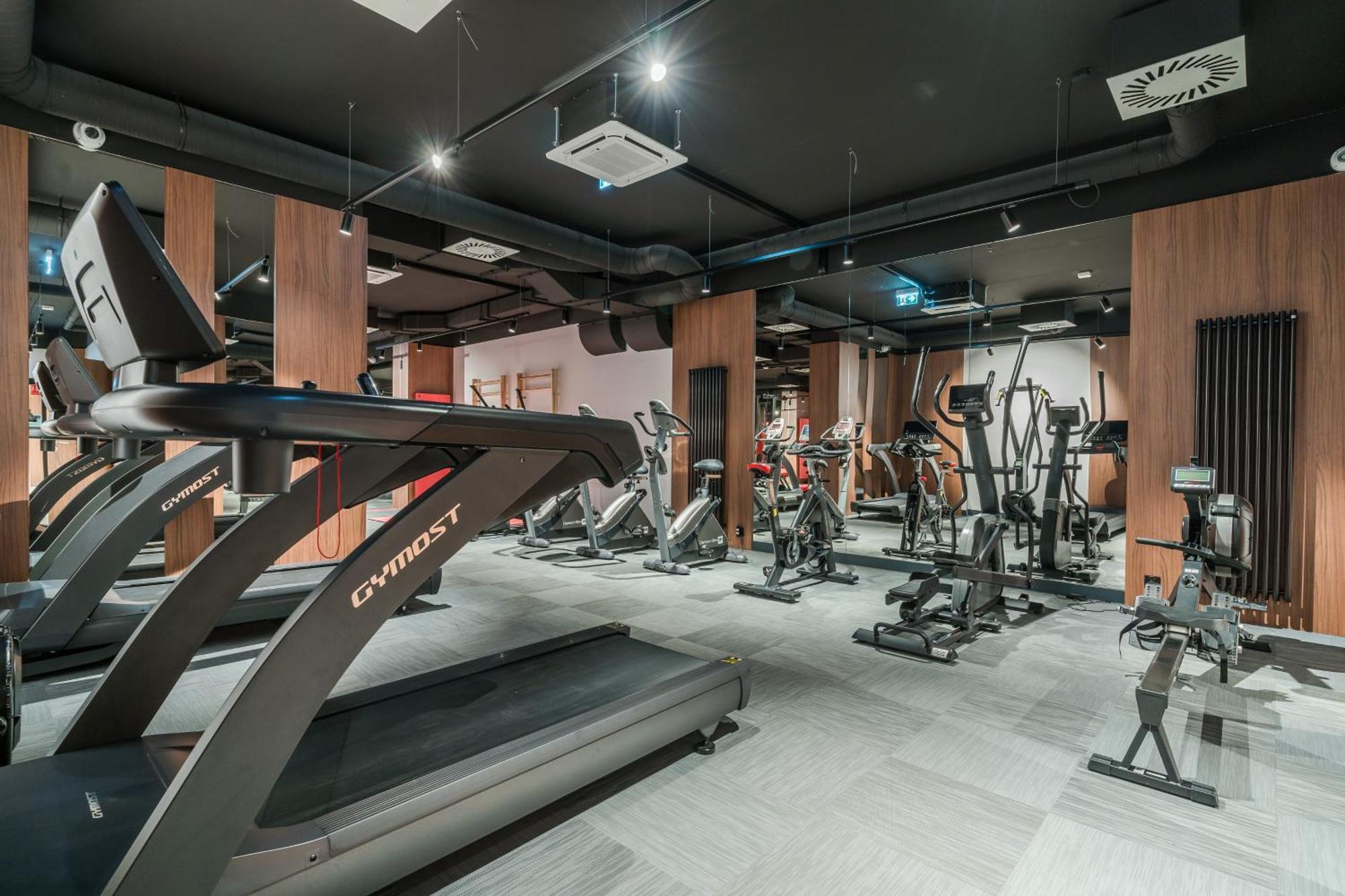 Apartmate- Oldtown Sienna Grobla Comfy Apartment Sauna & Free Gym グダニスク エクステリア 写真